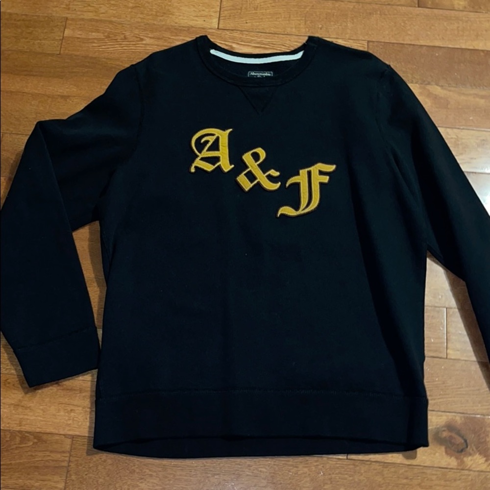 Abercrombie & Fitch women’s black sweatshirt large